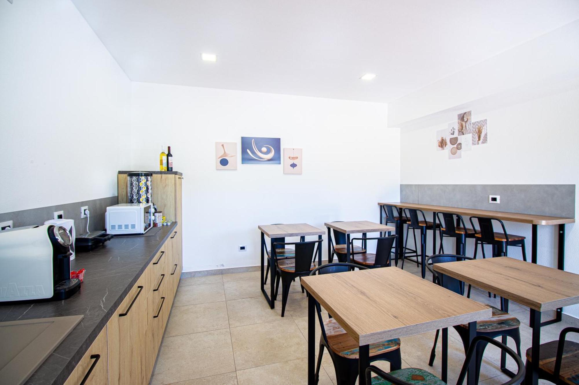 S'Omu E Chicchinu Rooms Cardedu Exterior foto