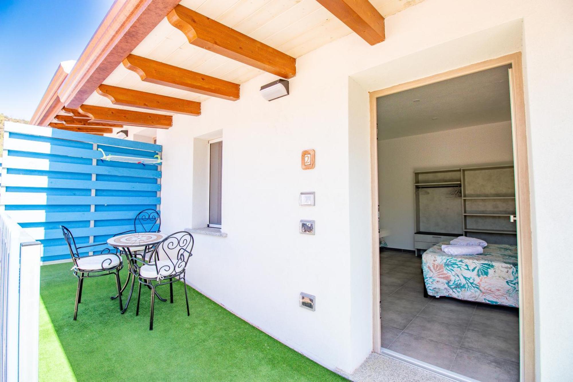 S'Omu E Chicchinu Rooms Cardedu Exterior foto